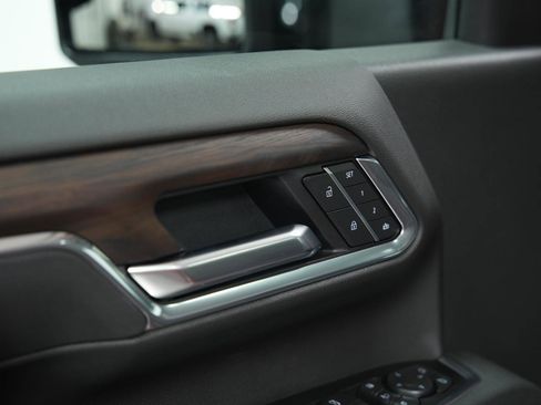 New 2026 GMC Sierra 2500 SLT w/ SLT Convenience Package image 20