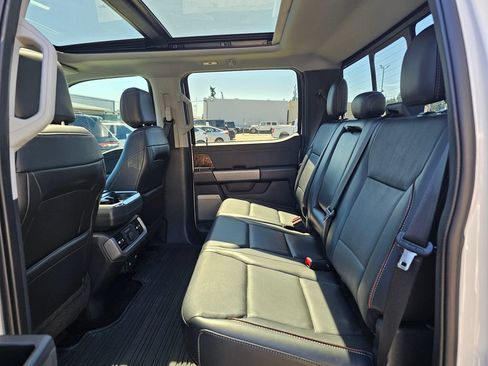 Used 2021 Ford F150 Lariat w/ Equipment Group 502A High AWD/4WD image 17