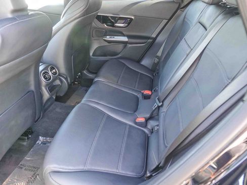 Used 2026 Mercedes-Benz GLC 300 image 18