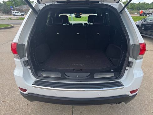 Used 2019 Jeep Grand Cherokee Limited AWD/4WD image 19