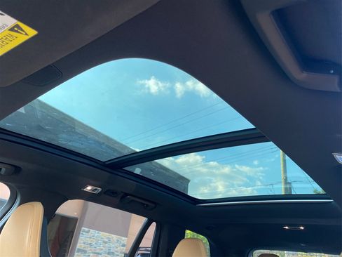 Used 2018 Volvo XC90 T6 Momentum w/ Convenience Package image 32