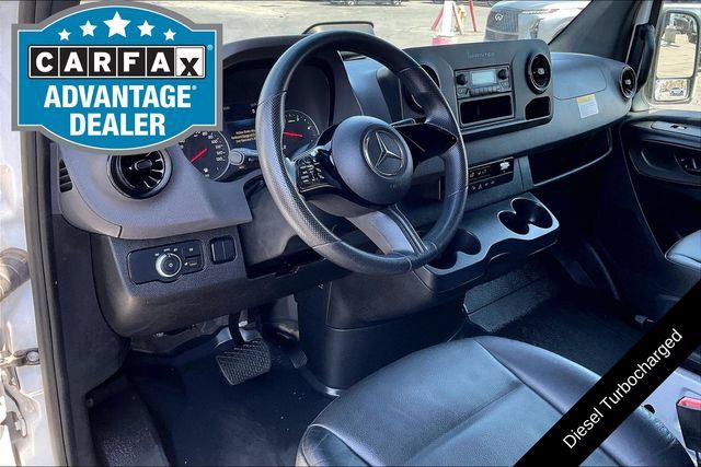Used 2025 Mercedes-Benz Sprinter 2500 image 13