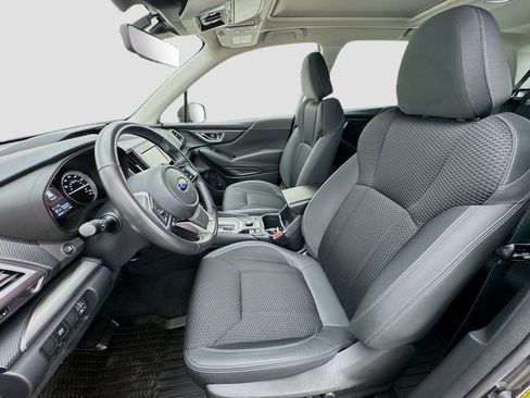 Used 2023 Subaru Forester Premium AWD/4WD image 13