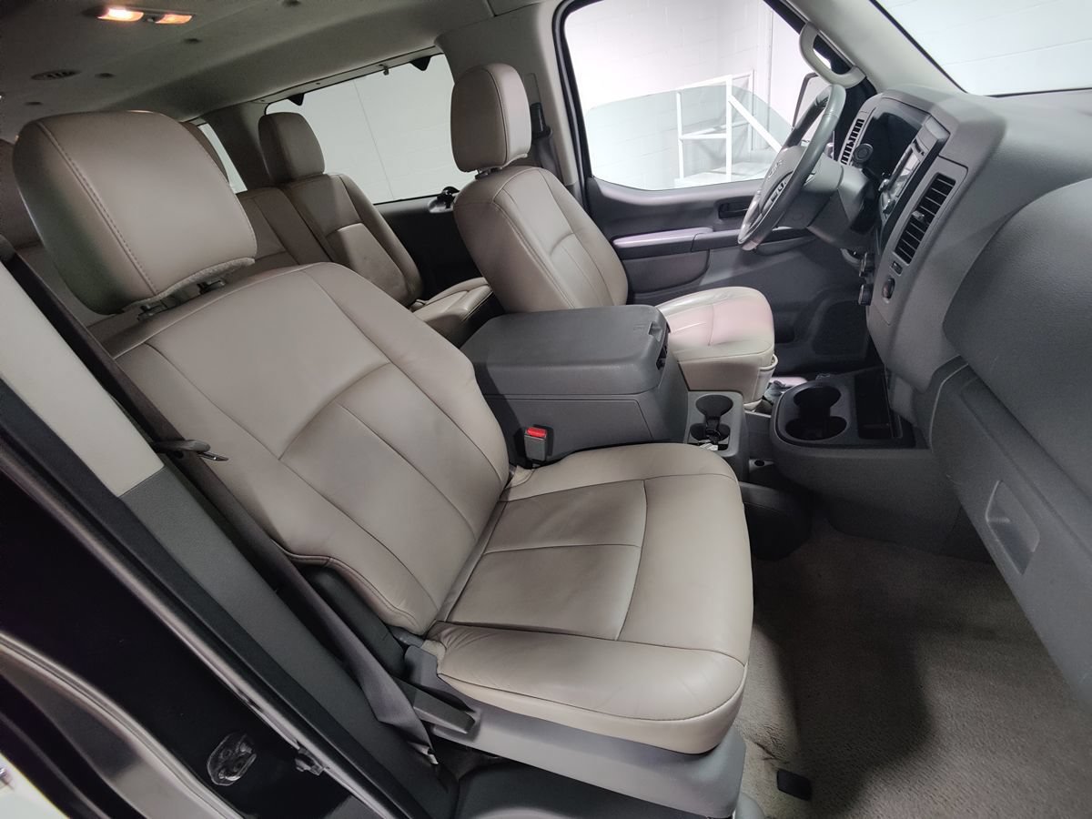 Used 2015 Nissan NV 3500 SL w/ Technology Package RWD image 13