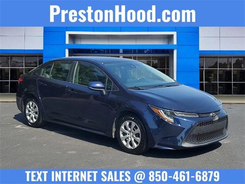 Used 2022 Toyota Corolla LE image 1