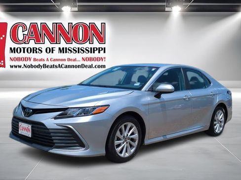 Used 2024 Toyota Camry LE FWD image 1