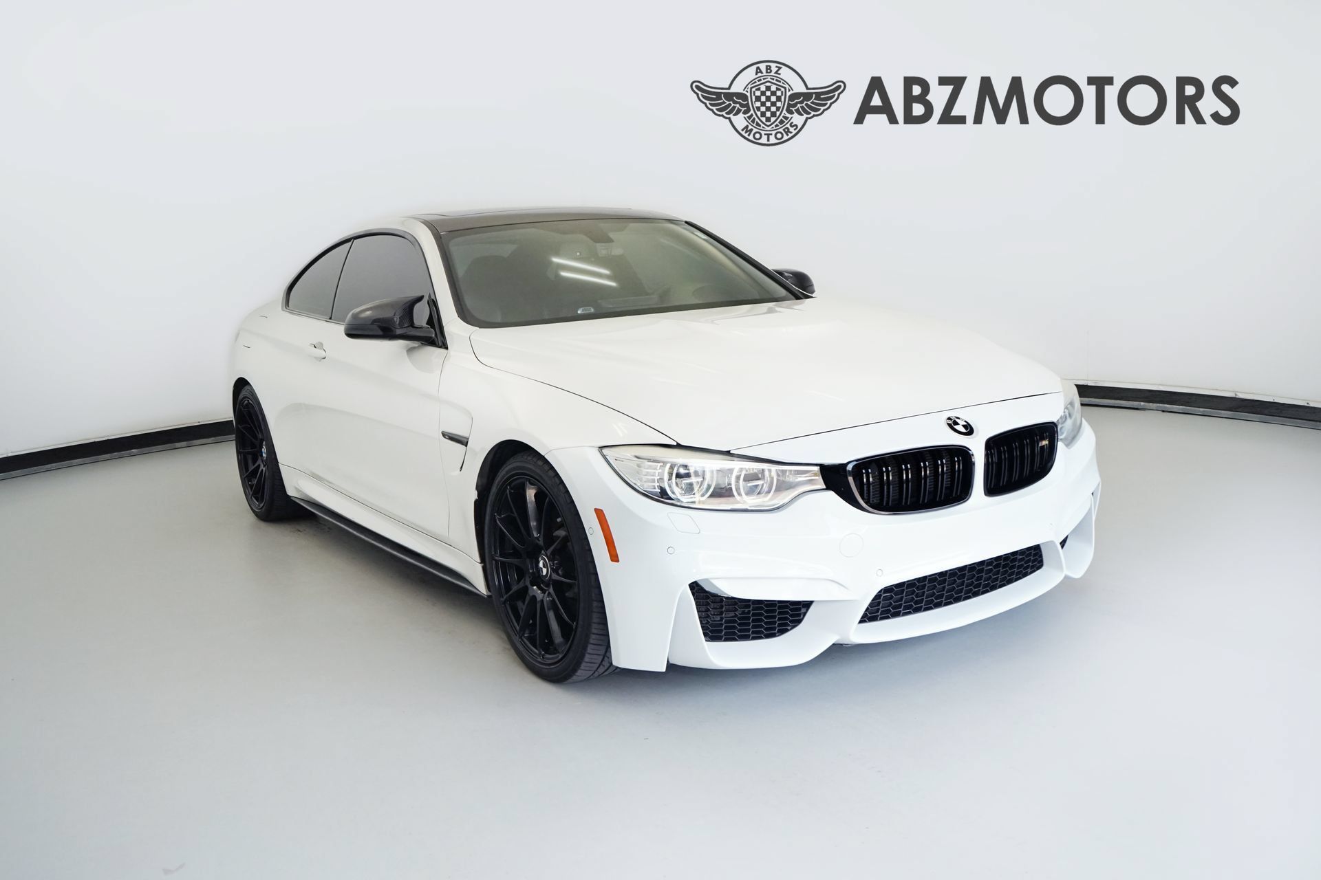 Used 2015 BMW M4 Coupe RWD image 1