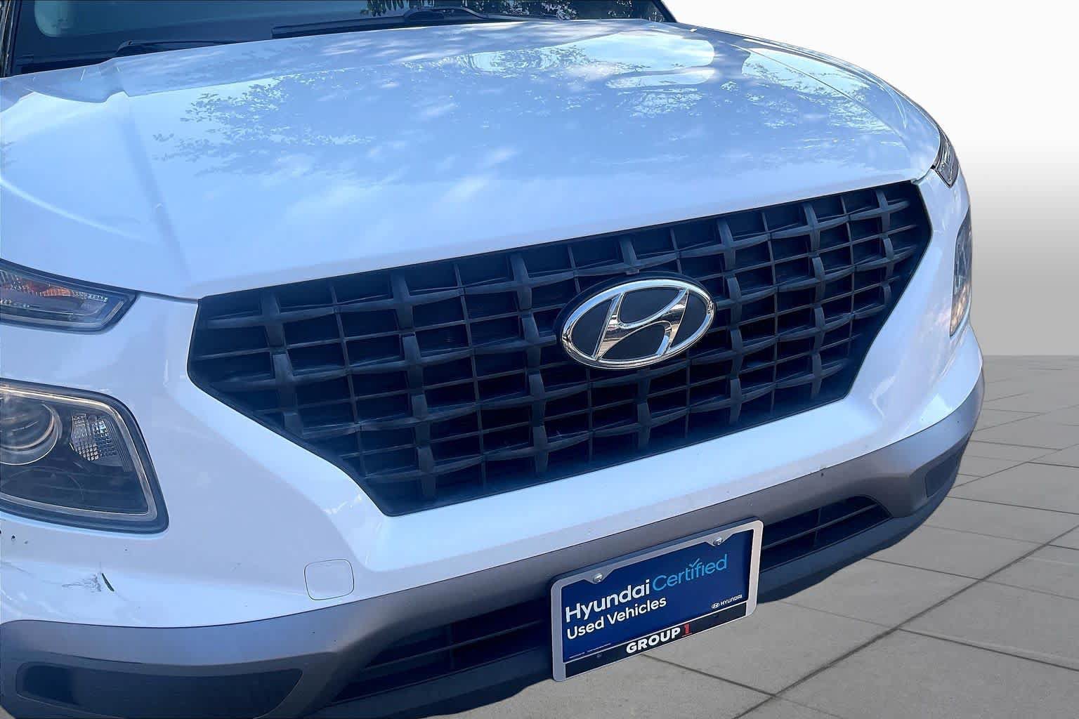 Used 2021 Hyundai Venue SE FWD image 30