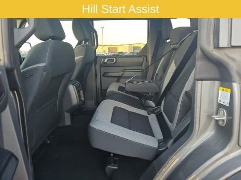 Used 2025 Ford Bronco Big Bend AWD/4WD image 13