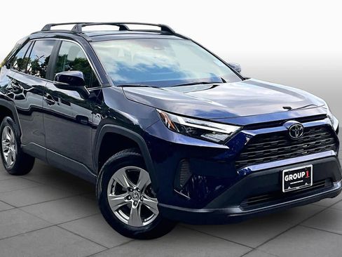 Used 2023 Toyota RAV4 XLE w/ Convenience Package AWD/4WD image 3