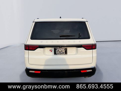 Used 2024 Jeep Wagoneer Series II w/ Convenience Group I AWD/4WD image 4