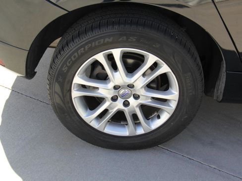 Used 2016 Volvo XC60 T5 Premier w/ Protection Package FWD image 28