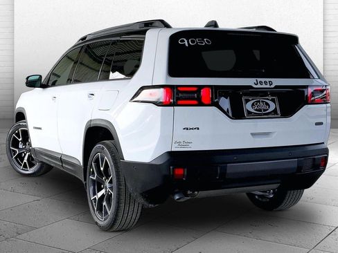 New 2026 Jeep Cherokee Overland w/ Trailer Tow Group AWD/4WD image 3