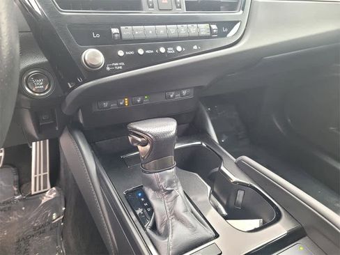 Used 2023 Lexus ES 350 F Sport image 18