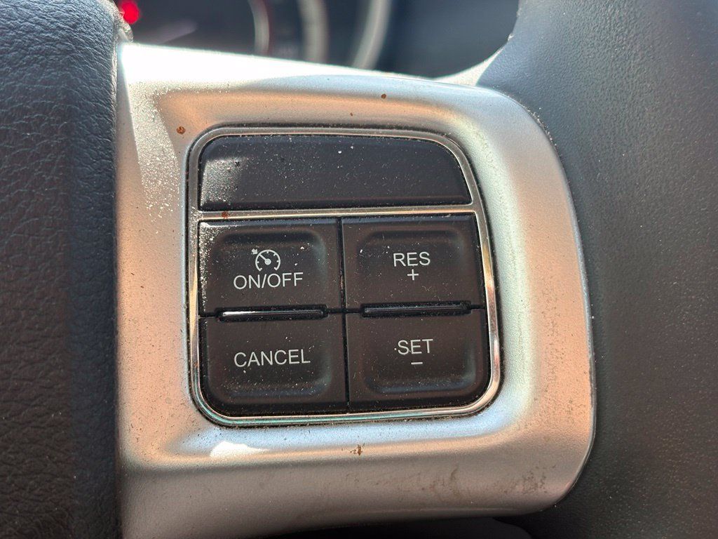 Used 2020 Dodge Journey SE w/ SE Popular Equipment Group FWD image 16