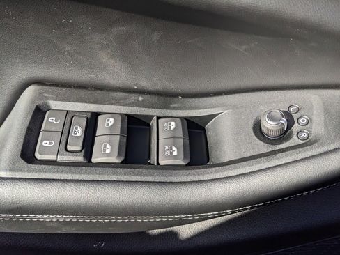 New 2025 Jeep Grand Cherokee Laredo image 48