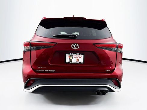 Used 2021 Toyota Highlander XSE image 8