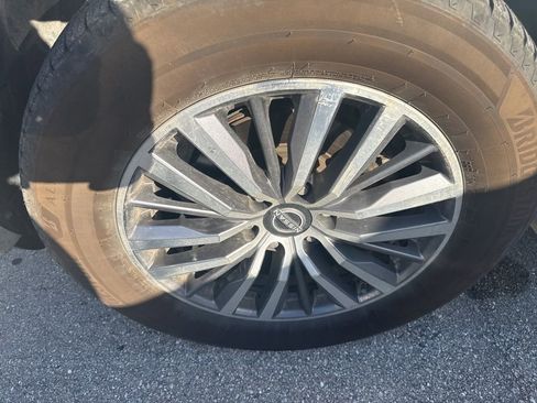 Used 2023 Nissan Armada SL image 8