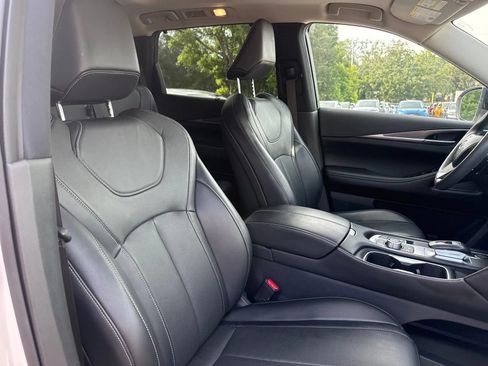 Used 2023 INFINITI QX60 Luxe w/ Cargo Package FWD image 16