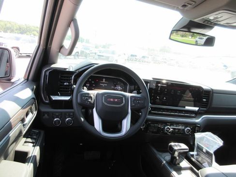 New 2026 GMC Sierra 1500 SLT w/ SLT Convenience Package AWD/4WD image 13