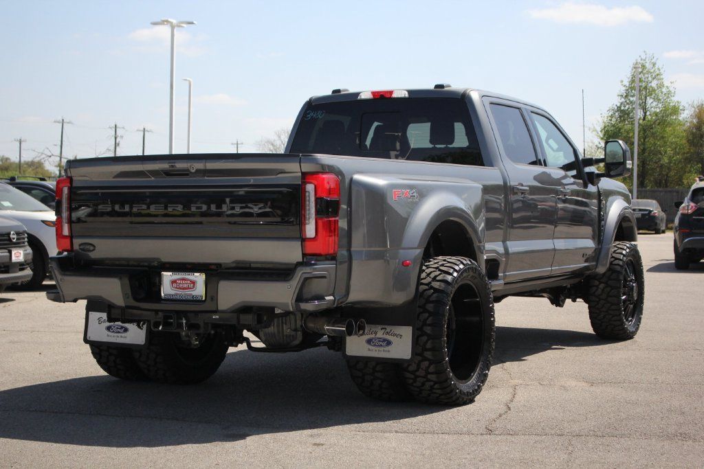 Used 2026 Ford F450 Platinum w/ FX4 Off-Road Package AWD/4WD image 5