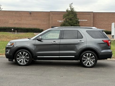 Used 2016 Ford Explorer Platinum image 7