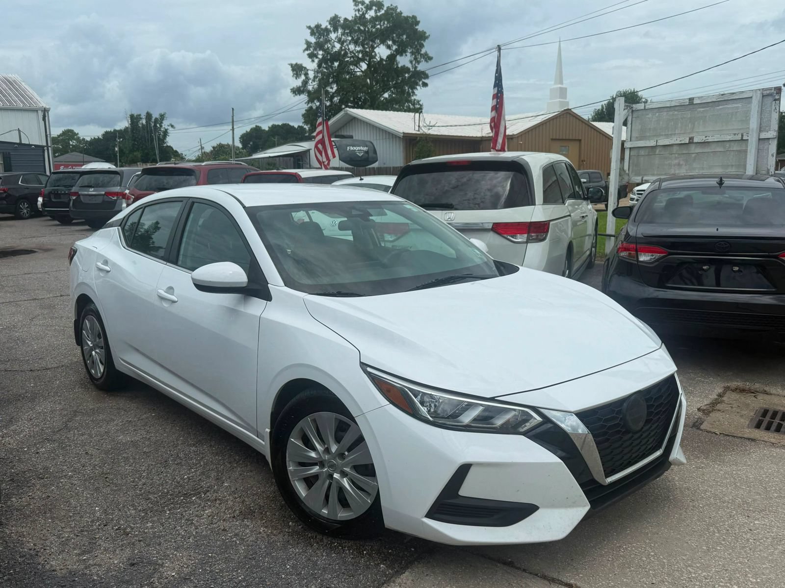 Used 2022 Nissan Sentra S FWD image 1