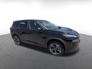 Used 2025 Nissan Rogue SV FWD video 2