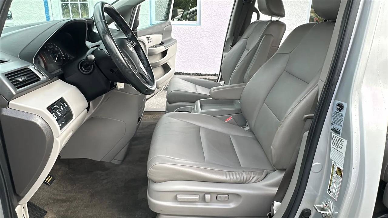 Used 2013 Honda Odyssey Touring image 21