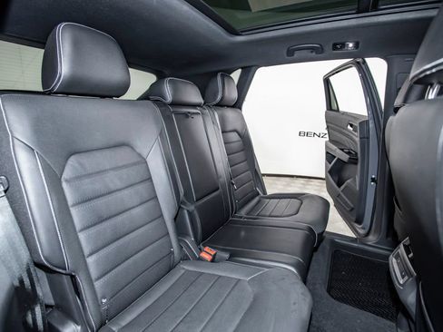 Used 2021 Volkswagen Atlas Cross Sport SEL Premium R-Line AWD/4WD image 15