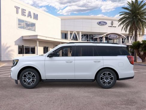 New 2026 Ford Expedition Active AWD/4WD image 3
