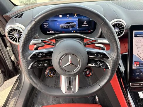 Used 2025 Mercedes-Benz SL 43 AMG image 11