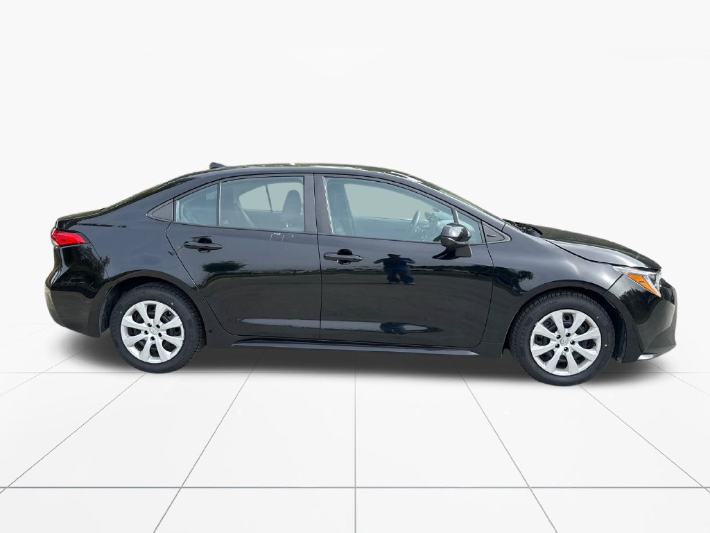 Used 2023 Toyota Corolla LE FWD image 9