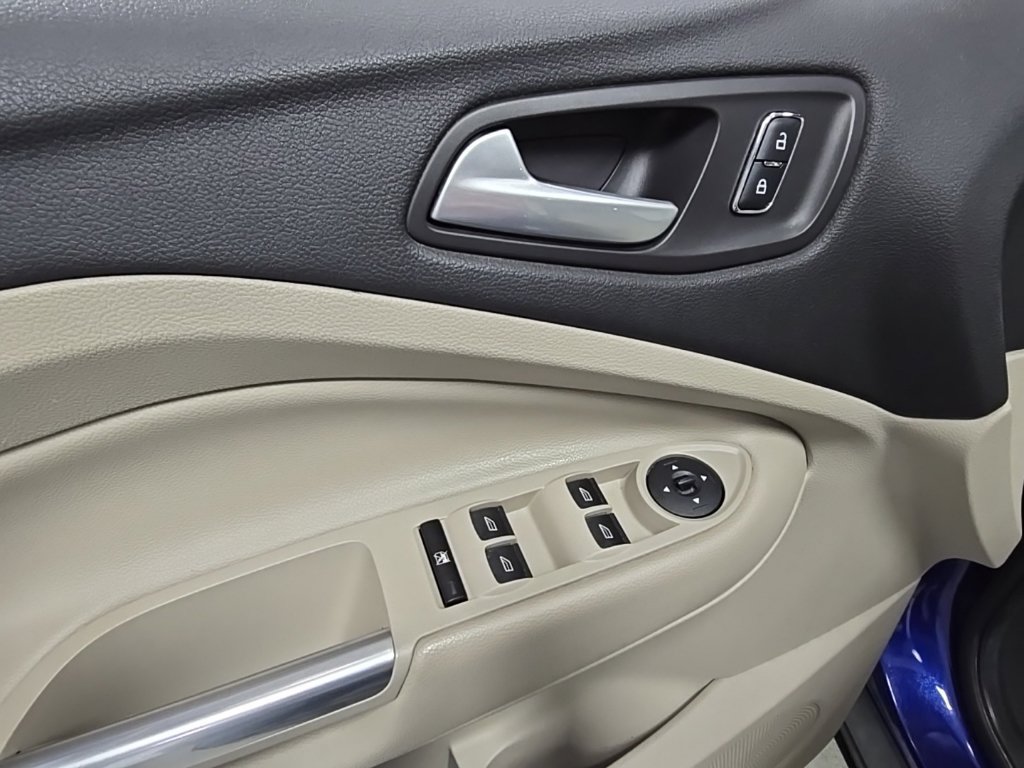 Used 2014 Ford Escape SE w/ Equipment Group 201A AWD/4WD image 14