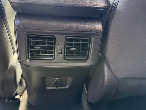 Used 2024 Toyota RAV4 LE AWD/4WD image 10