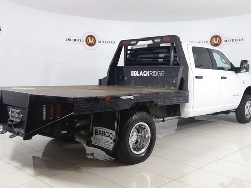 Used 2024 RAM 3500 SLT w/ Quick Order Package 2YG SLT AWD/4WD image 3