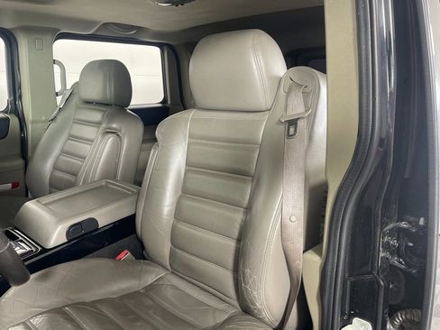Used 2003 HUMMER H2 w/ Preferred Equipment Group AWD/4WD image 22