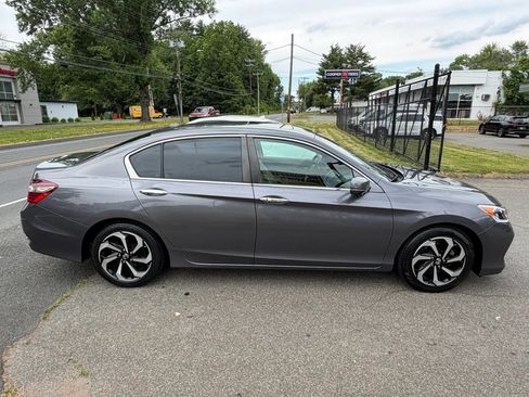 Used 2017 Honda Accord EX-L image 4