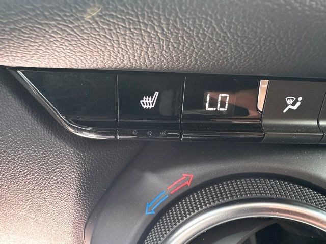 Used 2021 Chevrolet Blazer LT AWD/4WD image 12