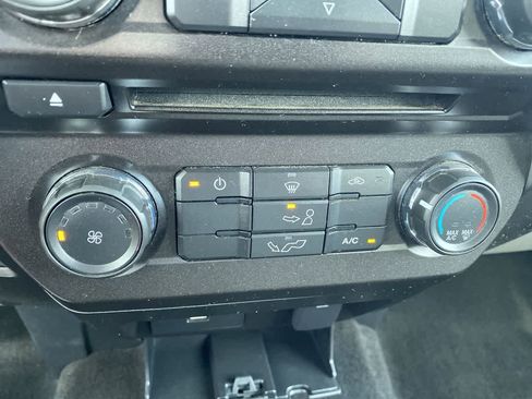 Used 2018 Ford F150 XLT w/ Trailer Tow Package image 15