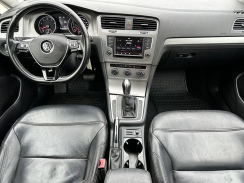 Used 2016 Volkswagen Golf S FWD image 24