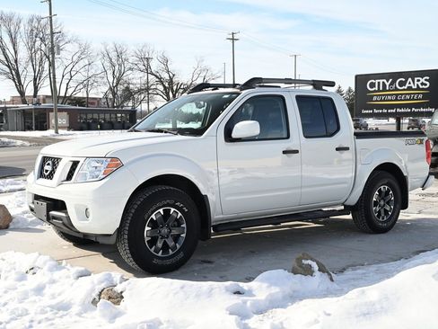 Used 2019 Nissan Frontier PRO-4X image 9