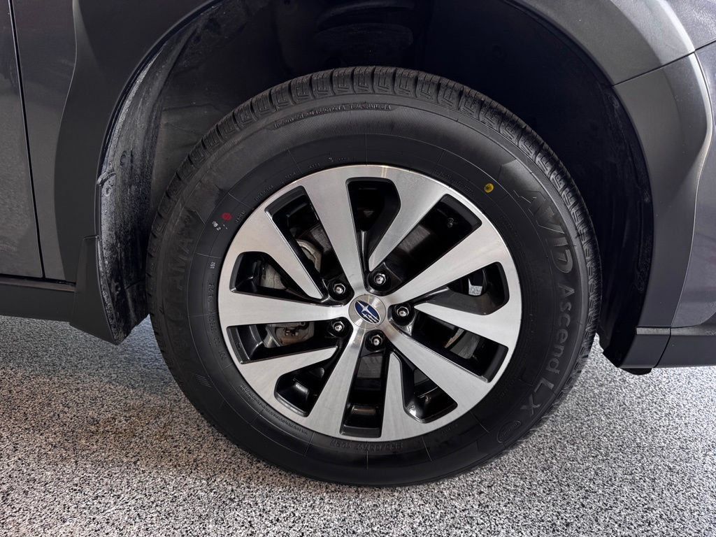 Used 2024 Subaru Outback Premium AWD/4WD image 11