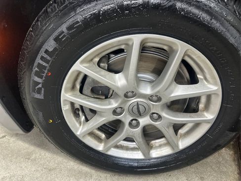 Used 2021 Chrysler Voyager Lxi image 18