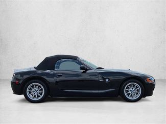 Used 2004 BMW Z4 2.5i RWD video 4