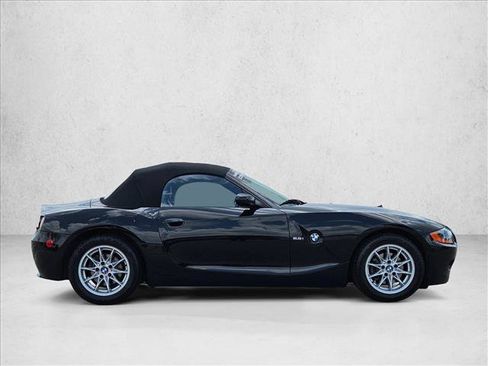 Used 2004 BMW Z4 2.5i RWD image 4