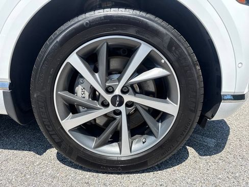 Certified 2025 Genesis GV80 2.5T Advanced AWD/4WD image 12