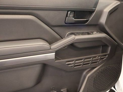 New 2025 Toyota Tacoma SR5 image 9