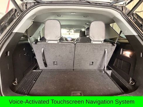 Used 2021 Ford Explorer XLT w/ Equipment Group 202A image 11