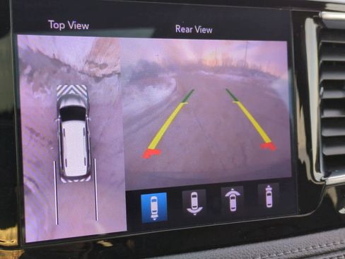 Used 2020 Chrysler Pacifica Limited w/ Tire & Wheel Group image 33